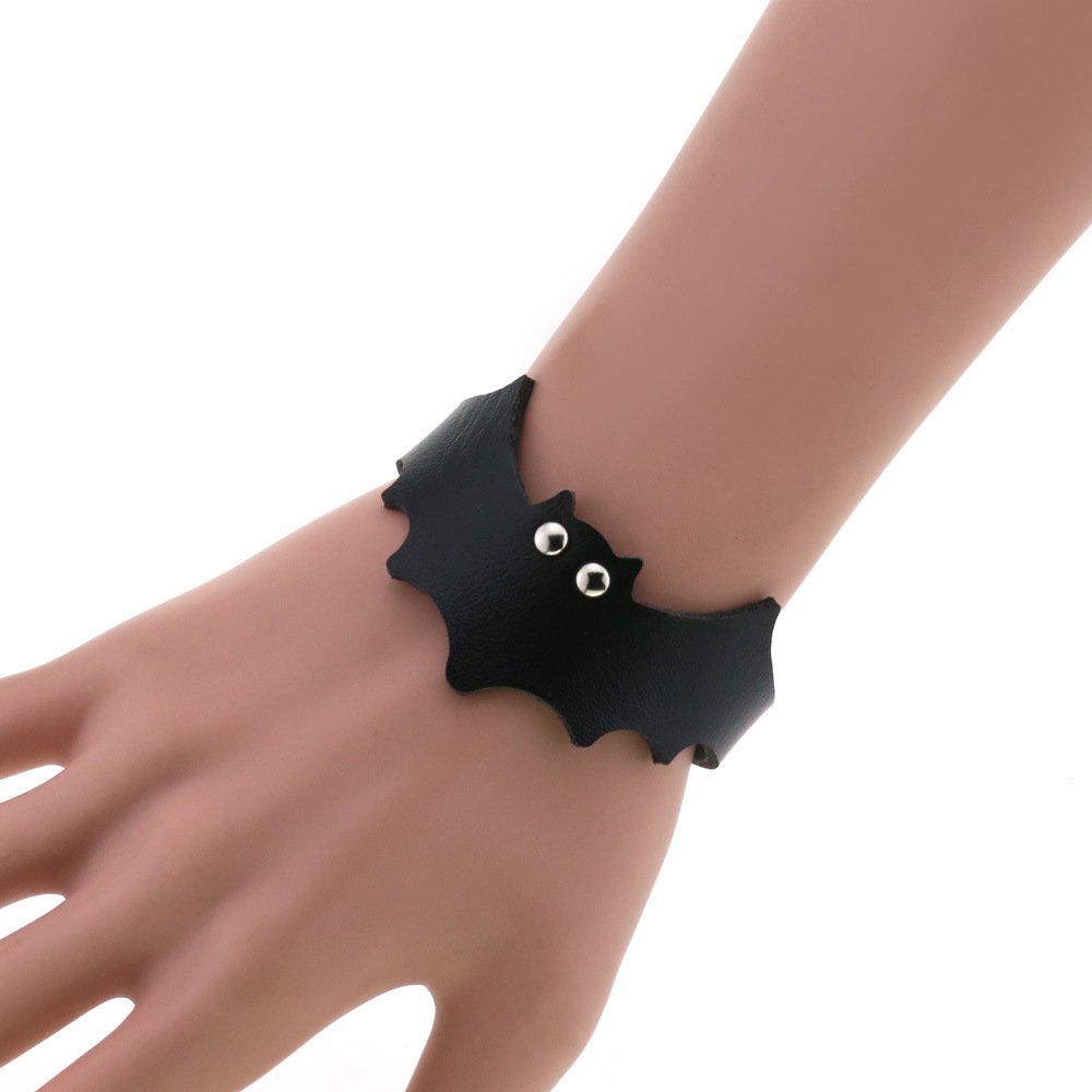 Gelang Kulit PU Kelelawar Hita - Men'S Accessories Trends 2025 ulasan dan harga