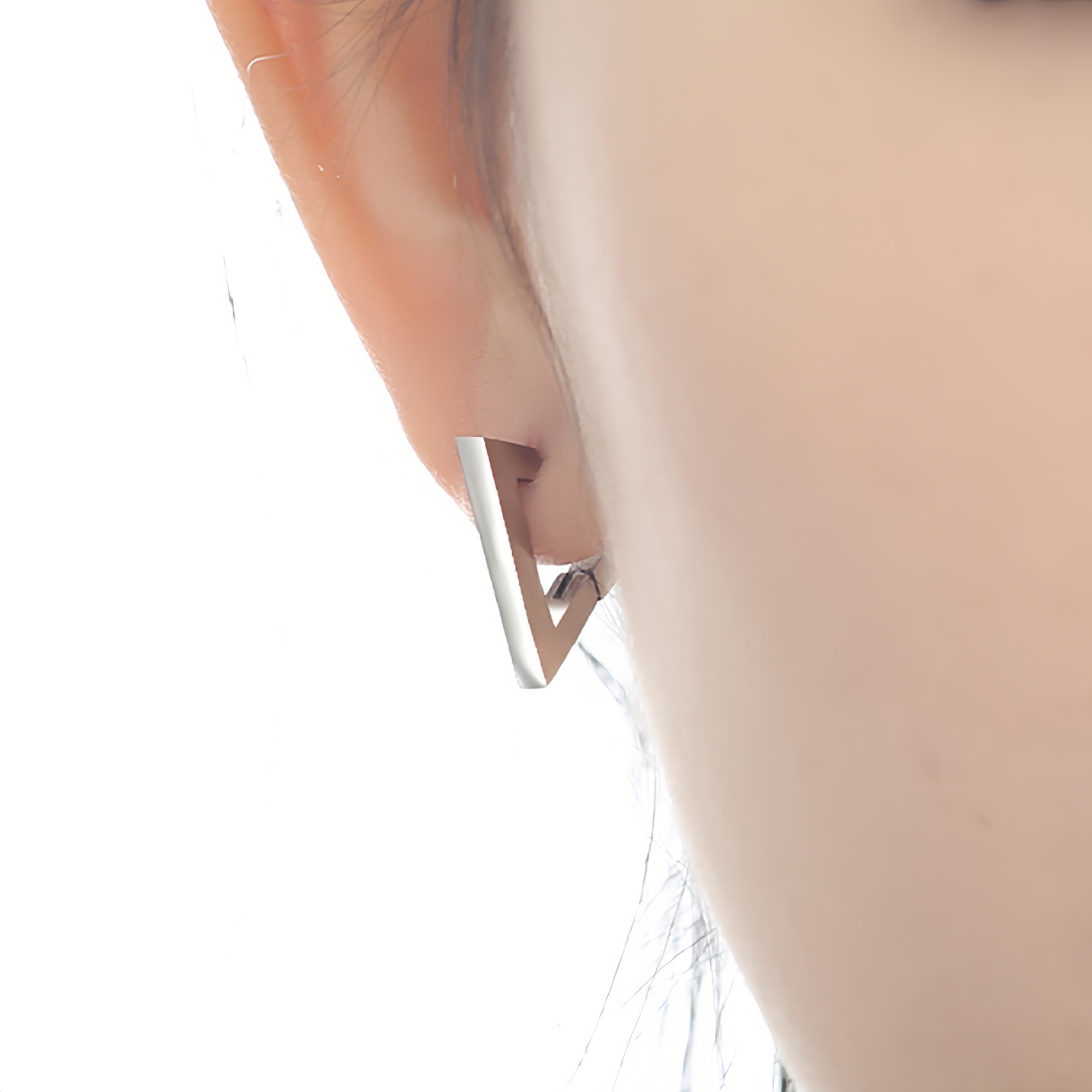 Anting Tusuk Geometri Segitiga - Men'S Accessories Trends 2025 ulasan dan harga