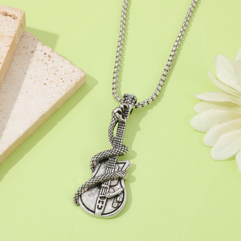 Kalung Liontin Ular Gitar Gaya - Mens Accessories Style ulasan dan harga